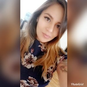 Meet your Posher, Noemi